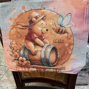 NIB Cute Bear and Bee Canvas Tote Bag 
Spring and summer ready 🌸🌹🌺